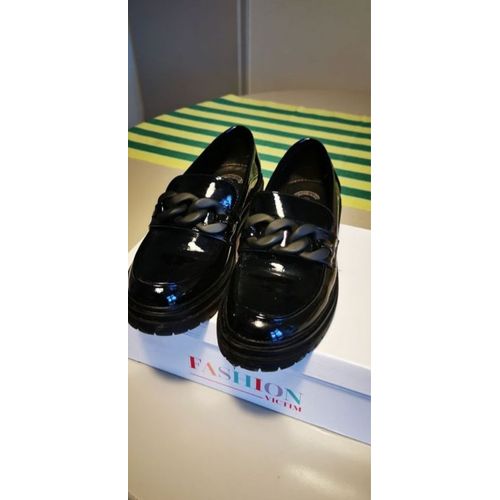 Mocassins Noirs Vernis 33 Cuir Pu Semelle Epaisse Tres Elegant Chaussures Chic Enfant Mode Fashion Victim Marche Souple Souliers Style Tendance