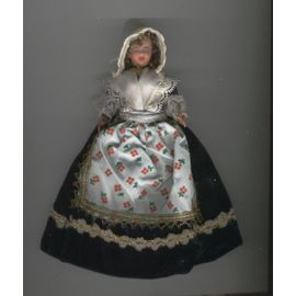 Poupée Folklorique