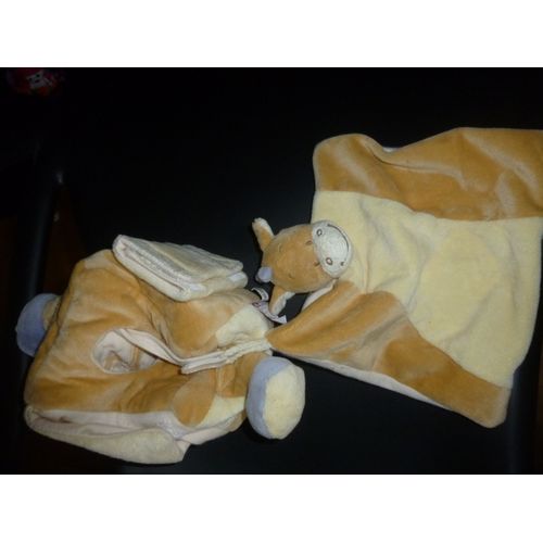 Zèbre Avec Son Abri  À Accrocher  Bengy