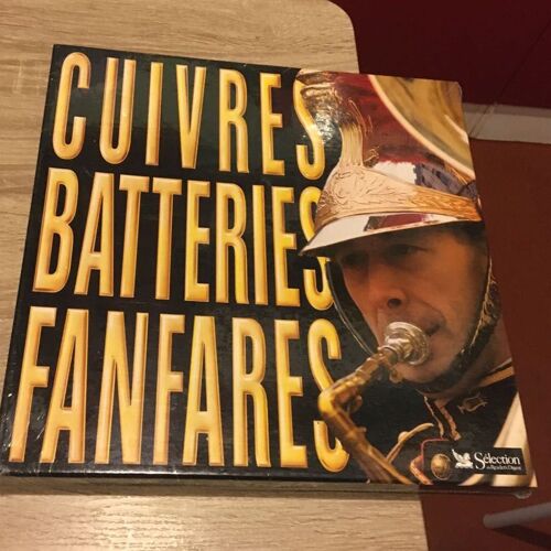 Coffret De Musique Militaire Cuivres Batteries Fanfares Composé De 8 Vinyles 33 T