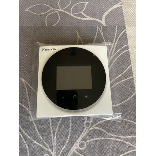 Le Thermostat Madoka BRC1HHDW DAIKIN
