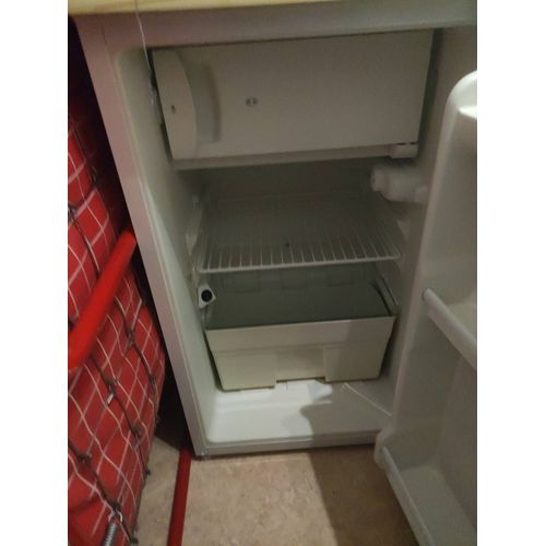 a vendre petit frigo