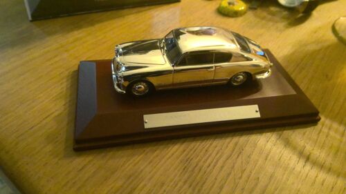 Ixo Model Chrome Dore Argent Socle Bois 1/43 In Box Lancia Aurelia B20