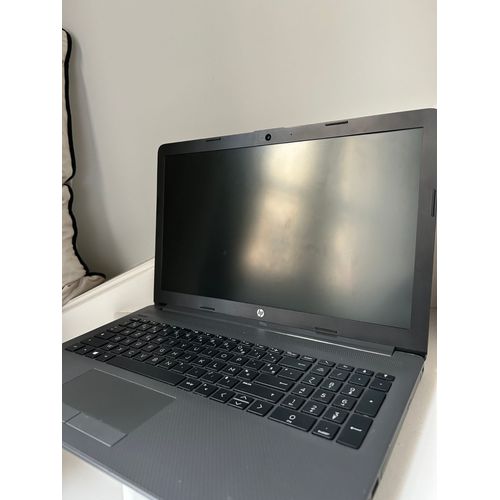 HP 265 G7 15.6" AMD Ryzen 3 - Ram 4 Go - SSD 256 Go