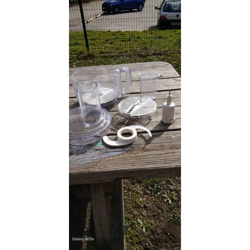 Robot multifonction SEB et tous ces accessoires