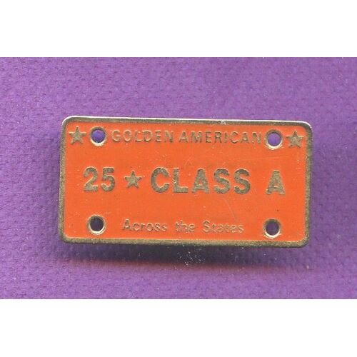 Rare Pins Cigarettes Golden American B927