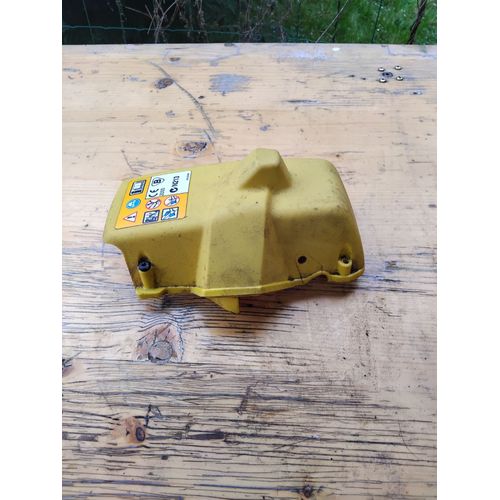 Capot supérieur de tronçonneuse Mac Culloche 440