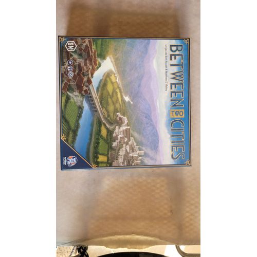 Jeux De Société Between Two Cities