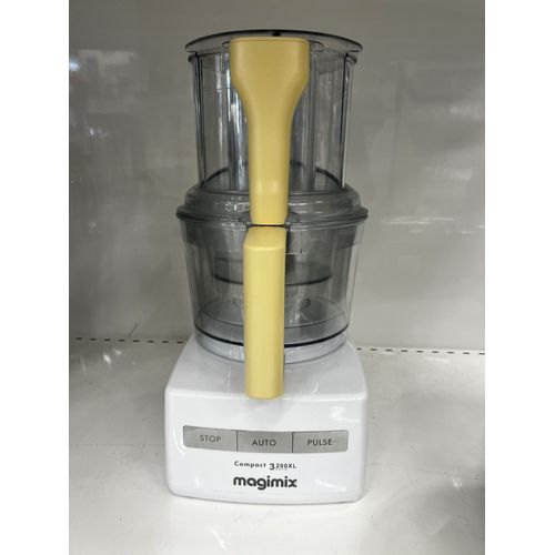 Magimix Compact 3200 XL avec ses accessoires