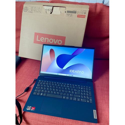 Lenovo IdeaPad 3 - 14" Intel Core i3 N305 - 1.8 Ghz - Ram 8 Go - SSD 512 Go