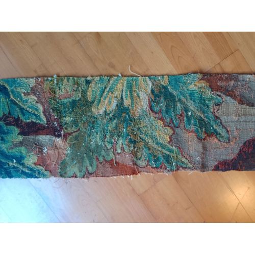 Tapis Ancien Datant Du Moyen Age