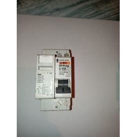 Disjoncteur différentiel 2P 20907 multi9 merlin gerin DPN U10A