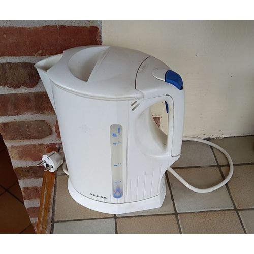 Bouilloire TEFAL 1,7 litre maxi - Modèle 208 type 208572085 - Dimension 24x22cm environ - Modèle déposé France et étranger
