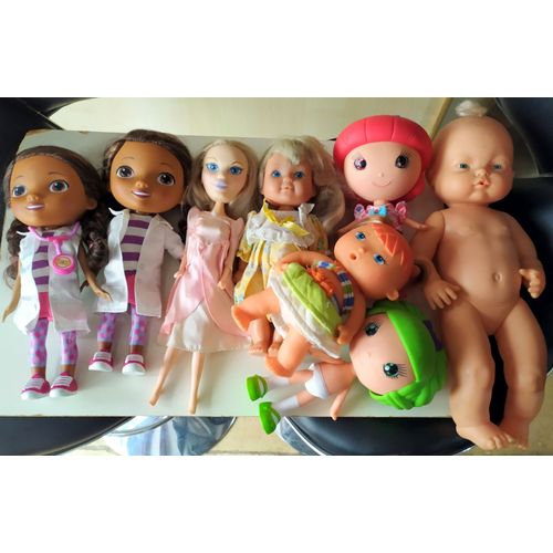 Lot De 8 Poupées Vintage : Simba-Famosa-Paola Reina-Etc
