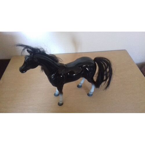 Cheval En Plastique