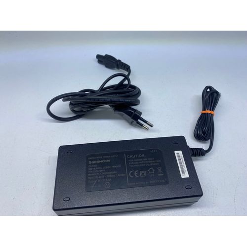 Chargeur Sagemcom 12V 5.0A 5A Officiel - excellent état