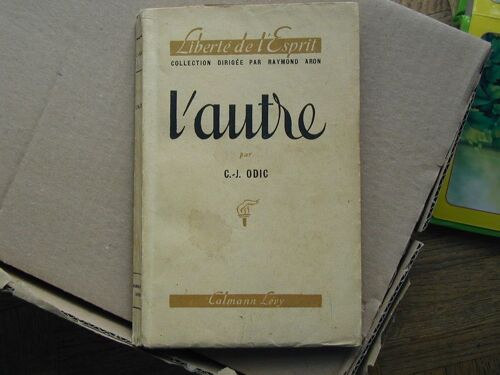 L' Autre.