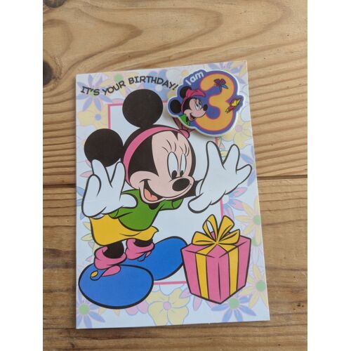 Carte Birthday Disney (anniversaire) avec Badge 3 ans Minnie