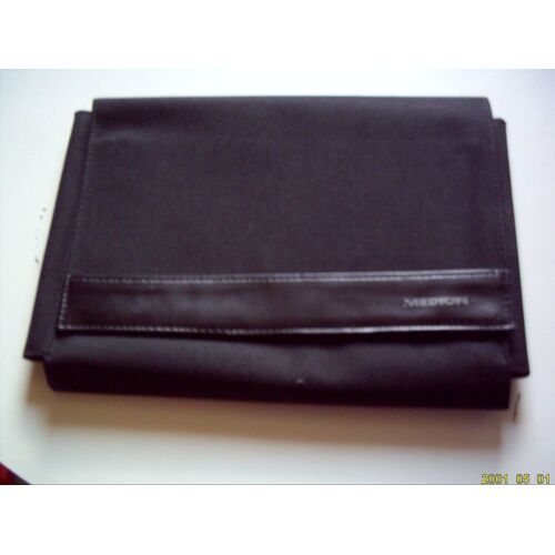 Pochette à ordinateur en noir Medion
