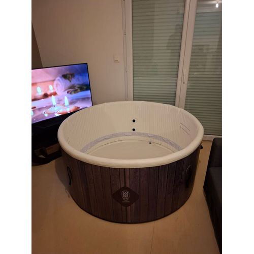 Jacuzzi  COCO SPA Maison Du Monde