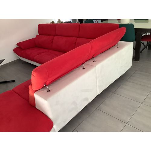Salon 3 blocs, têtière réglable, en cuir retourné,écru et rouge , peut être livrer dans un rayon raisonnable ,une méridienne .achat effectué d¿une valeur de 3300 euros ( facture) cèdé a 1500 euros