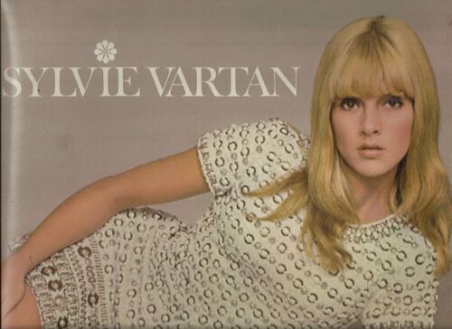 La Maritza, Un P'tit Peu Beaucoup, J'ai Caché Le Soleil, Jolie Poupée, Irrésistiblement, On A Toutes Besoin D'un Homme, Face Au Soleil, Deux Bateaux, Il Sait Revenir, Le Silence, Une Feuille D'or