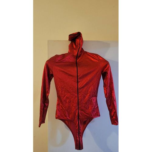 Tenue Latex Rouge Cagoule