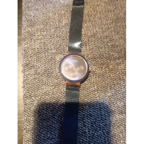 Bering Mixte Analogique Quartz Ceramic Bracelet En Acier Inoxydable & Verre Saphir.