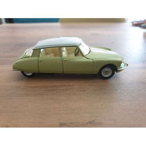 Véhicule Dinky Toys, Citroën Ds19 Châssis Noir Ref 530-Dinky Toys
