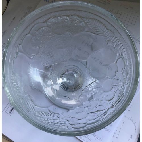 4 Coupes À Glace, Fruits, Etc... En Verre Travaillé