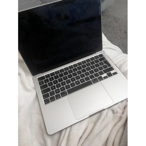 Apple MacBook Air 2022 - 13.6" M2 - Ram 8 Go - DD 240 Go