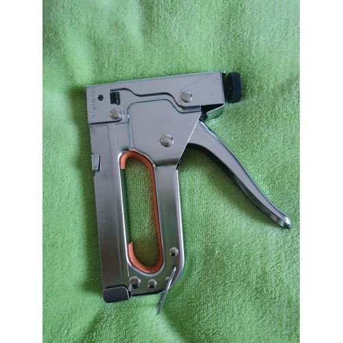Agrafeuse de bricolage