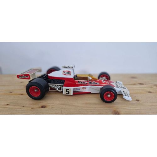 Corgi Mclaren M23b F1 1/18-Corgi