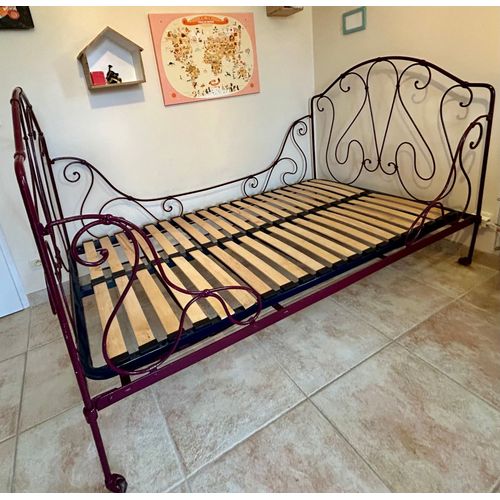 Lit Ancien En Fer Forgé, Une Place Et Demie.