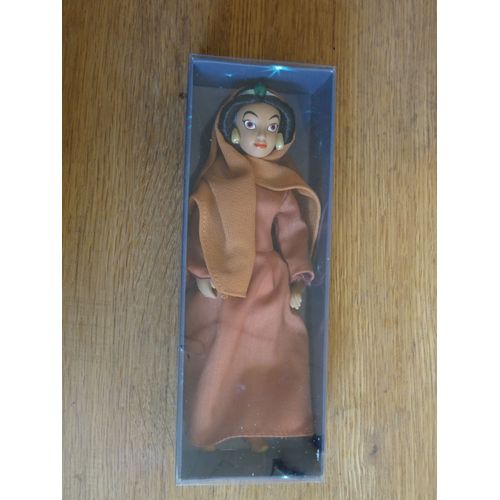 Poupée Porcelaine Disney Jasmine En Haillons