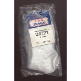 Chaussettes Vintage Petit Bateau 20/21 (6 Mois ) Ref 434.50 - Made In France ,Années 70/80 - Bébé / Poupon / Poupée - Blanches À Double Motif De Couleur Bleu Clair