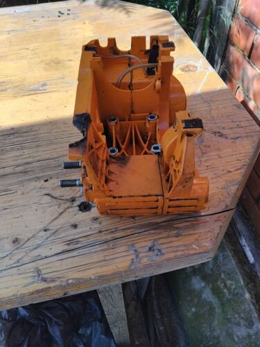 Réservoir tronçonneuse mac culloch 444