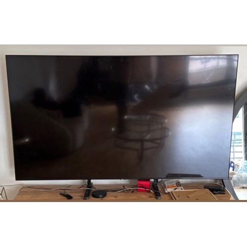 Samsung Smart TV QE82Q70R - 82"