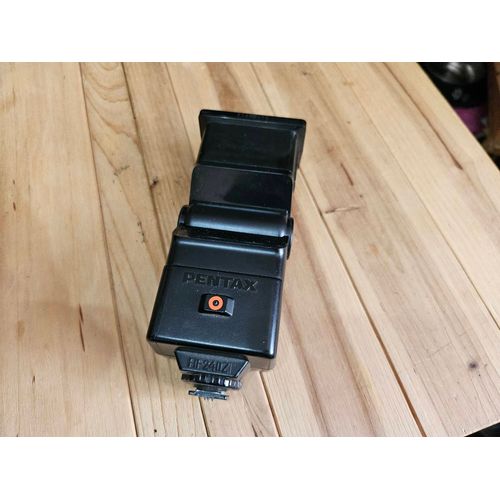 Flash Pentax AF240Z tête inclinable