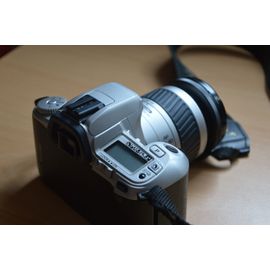 Appareil argentique Réflex Minolta 404si zoom 28x80 et 75x300