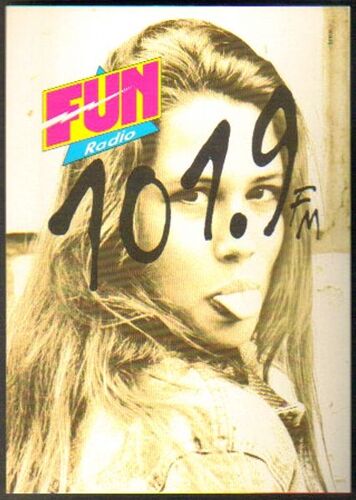 Carte Postale Édition "Carte À Pub" - Fun Radio Paris 101.9 Fm (Femme Tirant La Langue)
