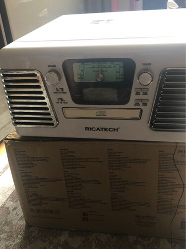 Ricatech RMC1000 music lecteur de vinyles aus nombreuses fonctions avec lecteur Cd prise usb Slot carte sd et récepteur radio 