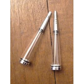 Ensemble Salière Poivrière En Plastique Blanc Transparent Et Métal Gris Mat