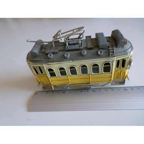 Tramway Lisboa Jaune / Gris