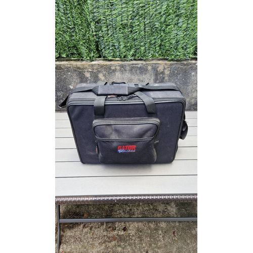 Valise De Transport Et De Stockage Pour CD's.