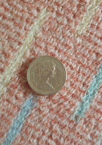 Piece One Pound 1983