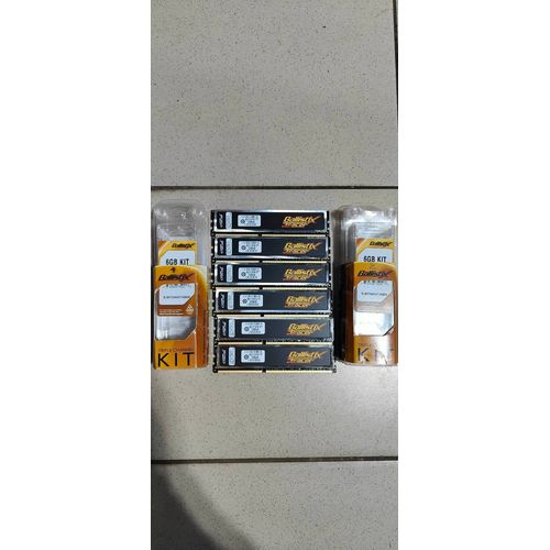 Ballistix Smart Tracer - DDR3 - kit - 6 Go: 3 x 2 Go - DIMM 240 broches - 1600 MHz / PC3-12800 - CL8 - 1.65 V - mémoire sans tampon - non ECC