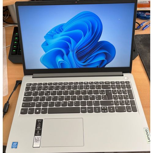 Lenovo IdeaPad 1 15IGL7 - 15.6" Intel Pentium Silver N5030 - 1.1 Ghz - Ram 8 Go - SSD 256 Go