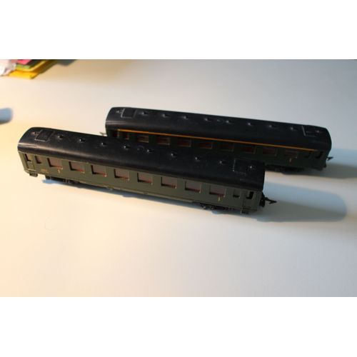 2 Voitures Forestier Jouef 1er Classe Aménagement Intérieur Rouge (Petit Défaut De Bas De Carrosserie Sur Chaque Voiture) 14€-Jouef