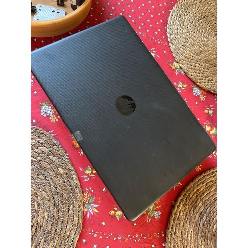 HP Laptop 17-ca2060nf - 17.3" AMD Athlon - Ram 4 Go - DD 1 To